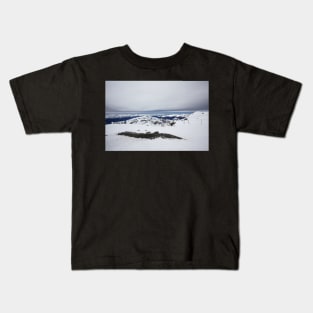Snowy panorama mountains Long Kids T-Shirt
